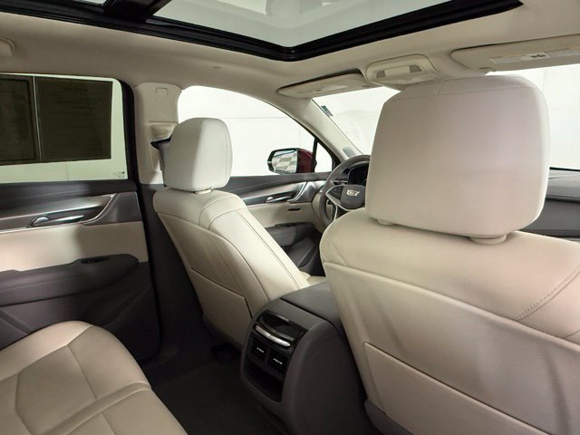 Used 2023 Cadillac XT5 Premium Luxury FWD image 29