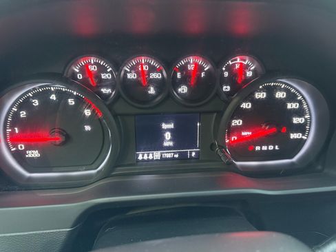 Used 2025 Chevrolet Silverado 2500 W/T w/ WT/CX Safety Package image 21