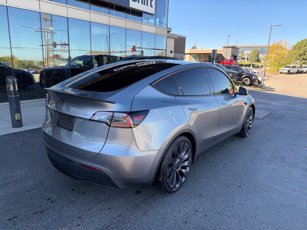 Used 2024 Tesla Model Y Performance AWD/4WD image 4