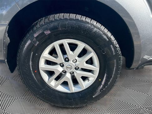 Used 2019 Nissan Frontier SV image 32