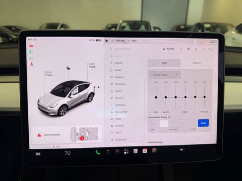 Used 2021 Tesla Model Y Long Range AWD/4WD image 14