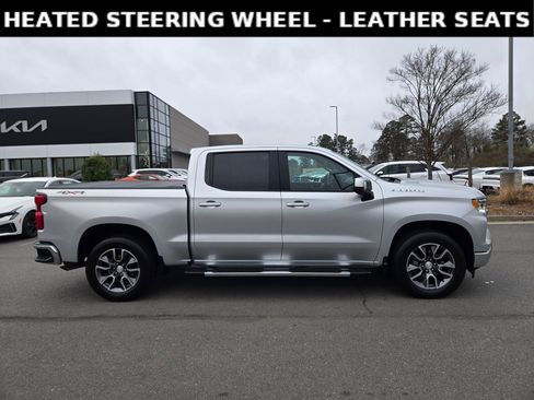 Used 2022 Chevrolet Silverado 1500 LT w/ Safety Package image 8