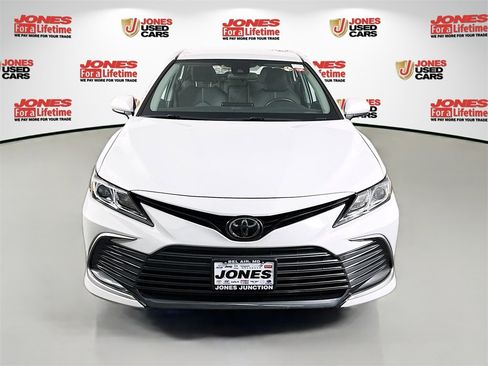 Certified 2022 Toyota Camry LE image 11