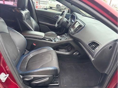 Used 2015 Chrysler 200 S w/ Navigation & Sound Group I image 16