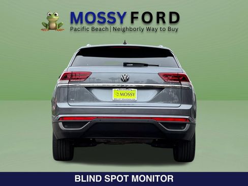 Used 2023 Volkswagen Atlas Cross Sport SE w/ Panoramic Sunroof Package FWD image 7