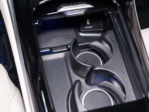 Used 2026 Mercedes-Benz GLC 300 image 19