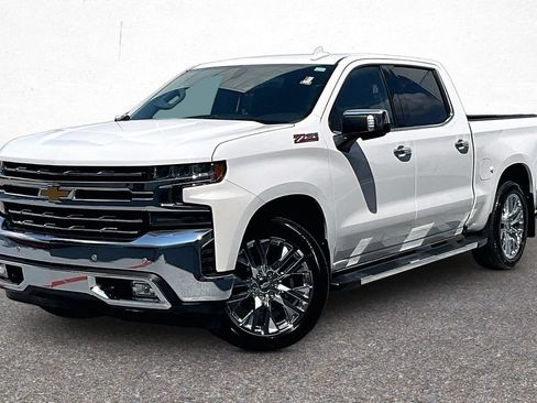 Used 2020 Chevrolet Silverado 1500 LTZ w/ LTZ Convenience Package AWD/4WD image 4