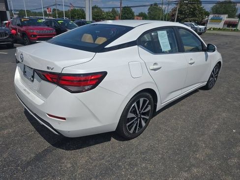 Used 2023 Nissan Sentra SV w/ SV Premium Package FWD image 4