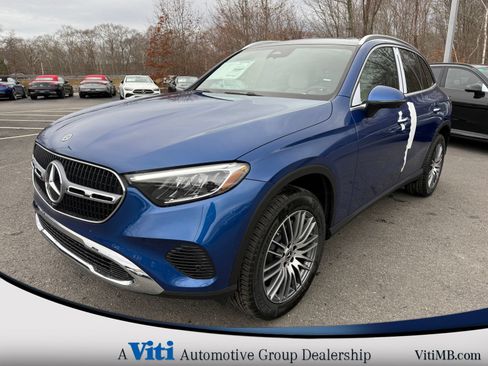 Used 2026 Mercedes-Benz GLC 300 4MATIC image 4
