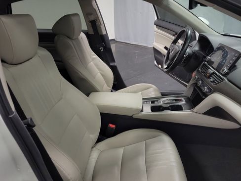 Used 2018 Honda Accord EX-L image 23