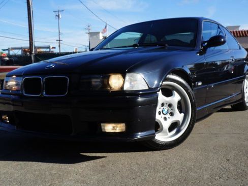 Used 1995 BMW M3 Coupe image 40