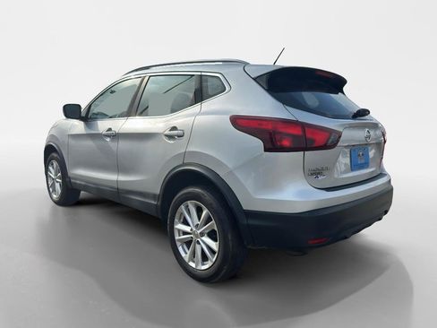 Used 2017 Nissan Rogue Sport SV AWD/4WD image 3