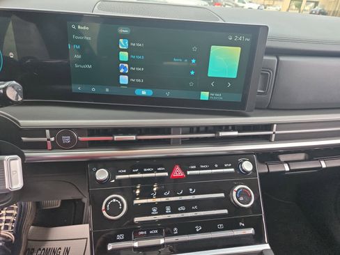 Used 2025 Hyundai Santa Fe SE image 16