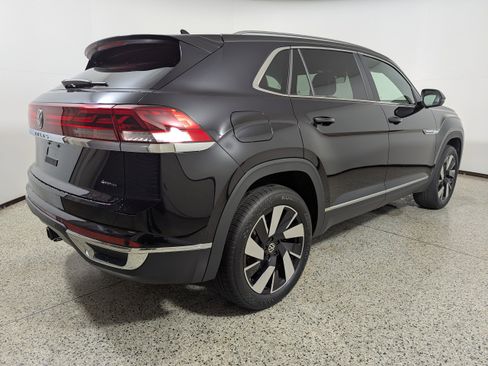 Used 2024 Volkswagen Atlas Cross Sport SEL image 7