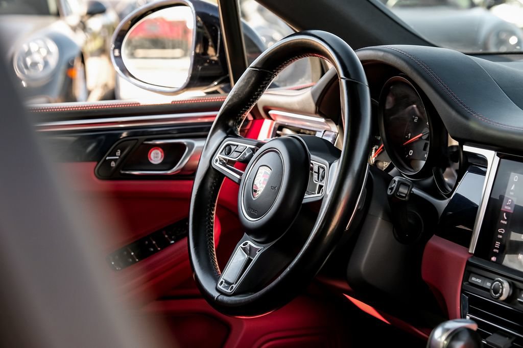 Used 2021 Porsche Macan GTS AWD/4WD image 12