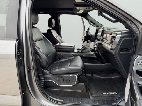 Used 2021 Ford F150 Lariat w/ Equipment Group 502A High image 17