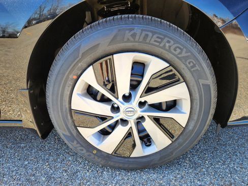 Certified 2025 Nissan Altima 2.5 S FWD image 7