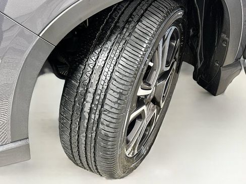 Used 2024 Subaru Ascent Limited AWD/4WD image 25