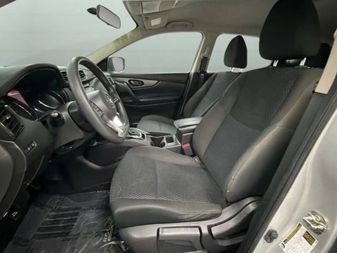 Used 2018 Nissan Rogue Sport S FWD image 19