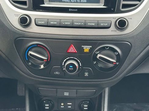 Used 2019 Hyundai Accent SE FWD image 29