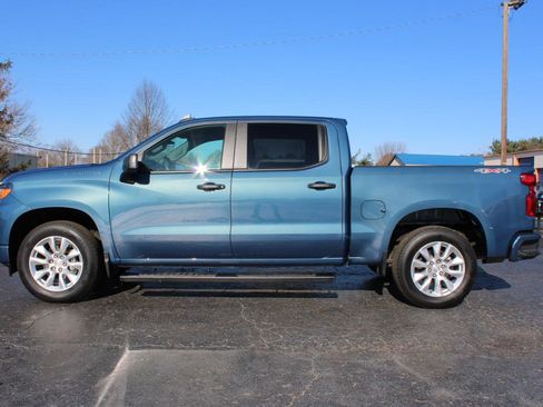 Used 2024 Chevrolet Silverado 1500 Custom image 12