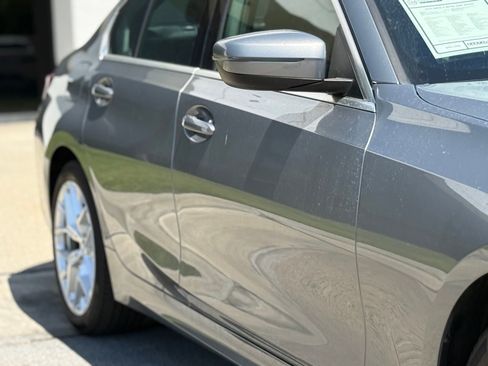Used 2025 BMW 330i xDrive Sedan AWD/4WD image 10