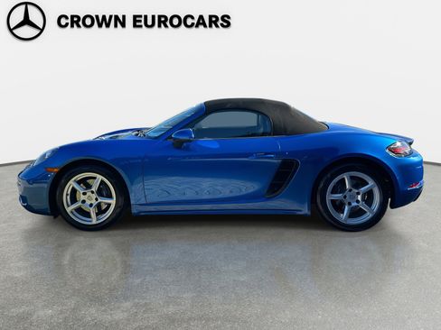 Used 2017 Porsche 718 Boxster image 8