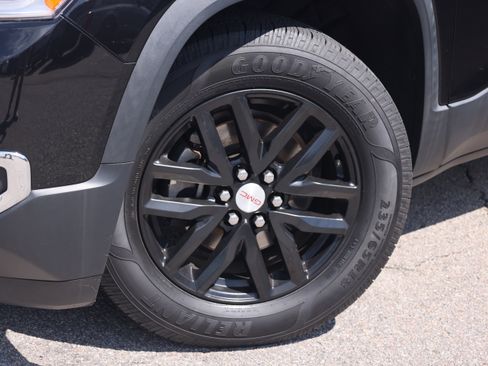 Used 2018 GMC Acadia SLT FWD image 15
