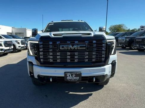 New 2026 GMC Sierra 2500 Denali Ultimate w/ Max Trailering Package image 3