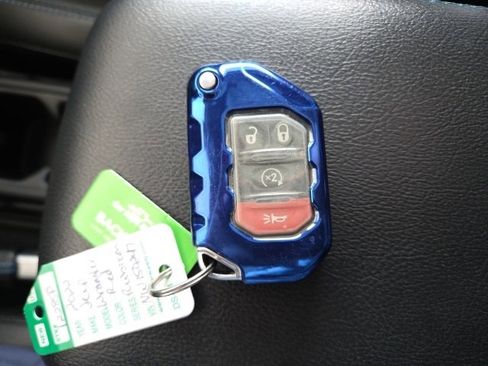 Used 2022 Jeep Wrangler Unlimited Rubicon 4xe w/ Dual Top Group image 11