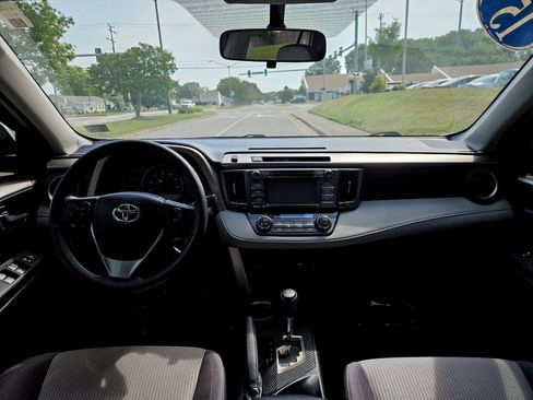 Used 2015 Toyota RAV4 XLE FWD image 16