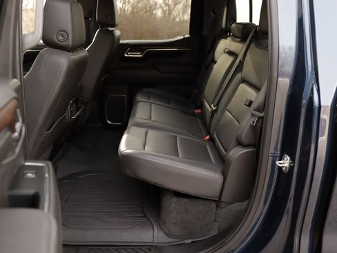 Used 2023 GMC Sierra 1500 SLT w/ SLT Convenience Package image 28