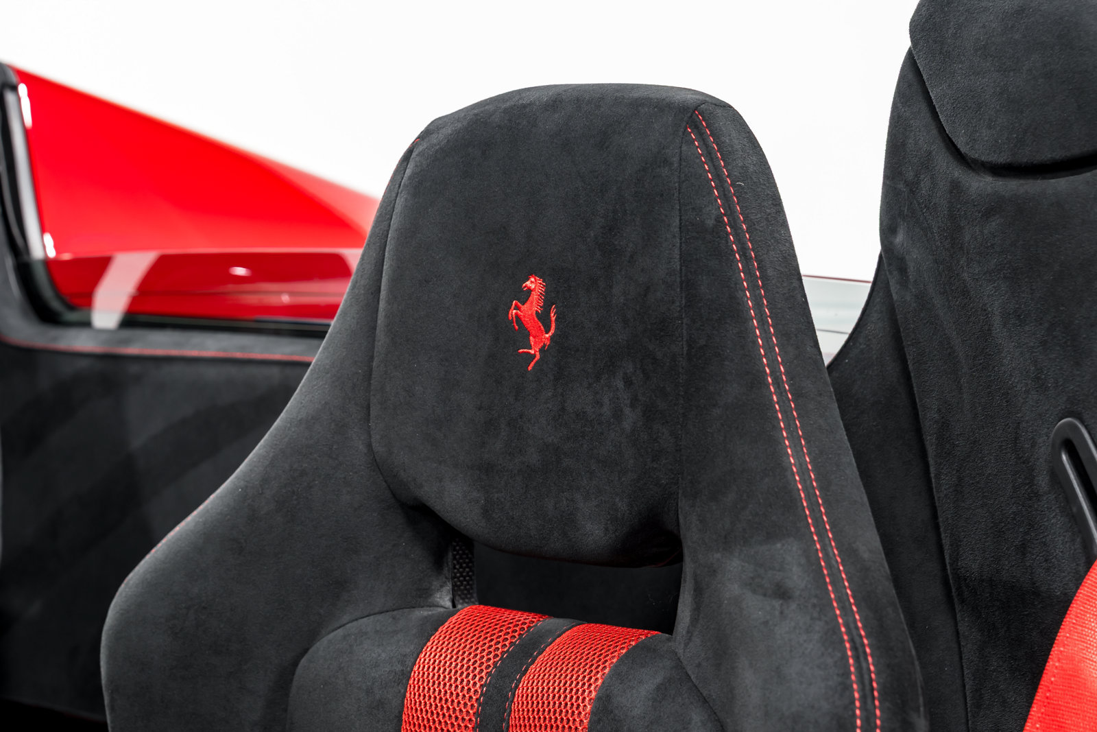 Used 2015 Ferrari 458 Speciale A RWD image 18