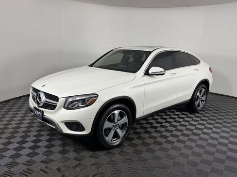 Used 2018 Mercedes-Benz GLC 300 4MATIC Coupe image 12