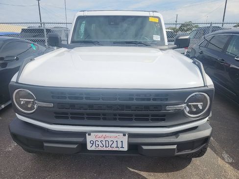 Used 2023 Ford Bronco 2-Door AWD/4WD image 2