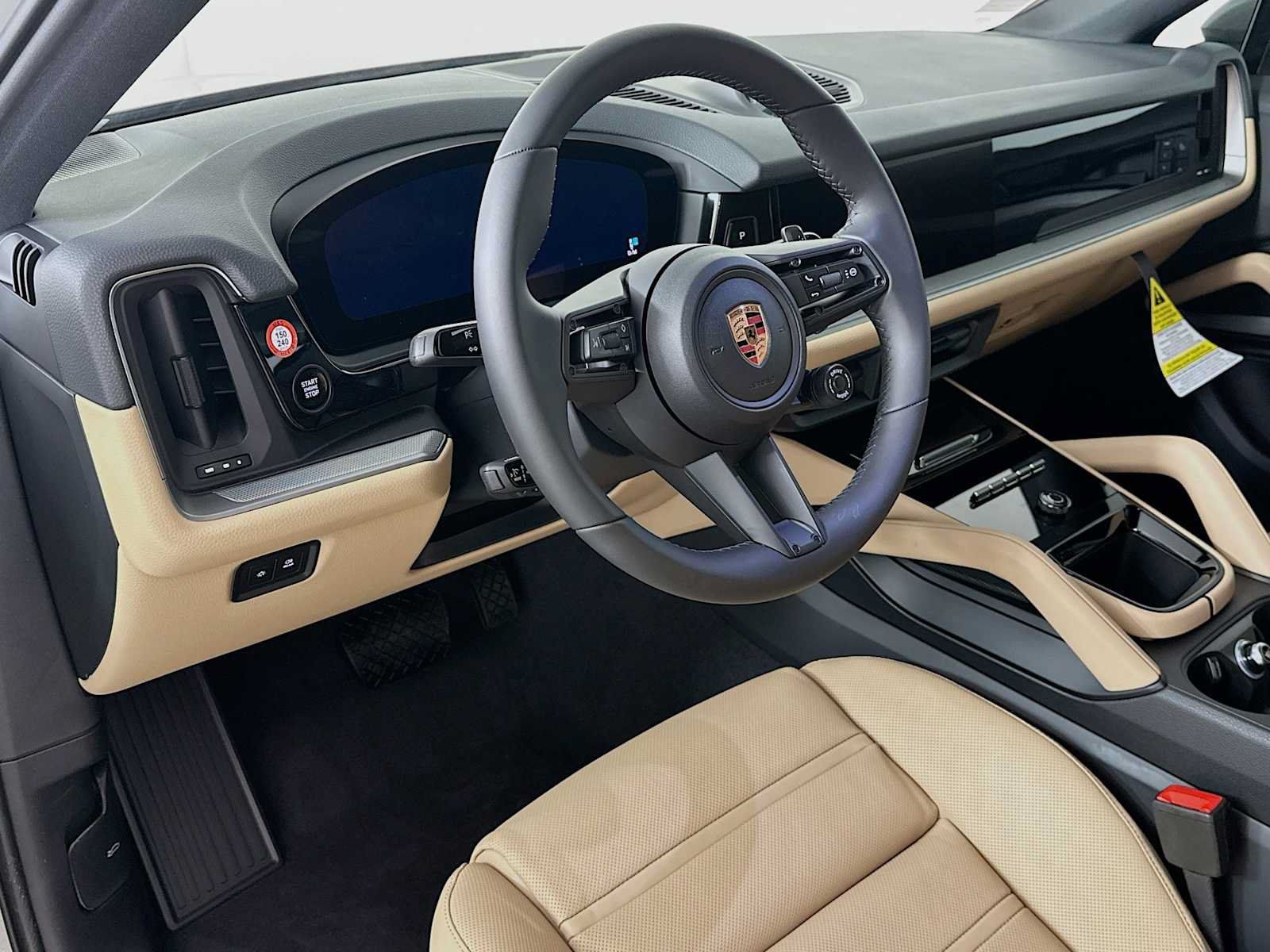Used 2026 Porsche Cayenne Coupe AWD/4WD image 4