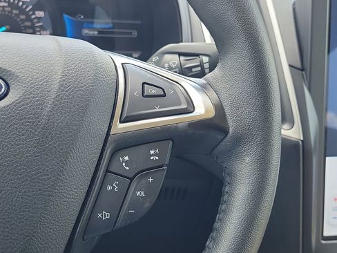 Certified 2024 Ford Edge SEL image 26