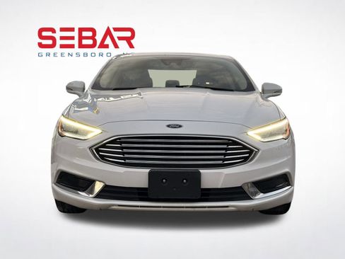 Used 2018 Ford Fusion SE w/ Equipment Group 602A image 2