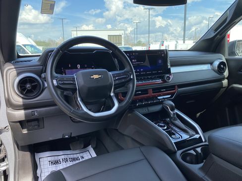 Used 2023 Chevrolet Colorado LT w/ LT Convenience Package III image 31