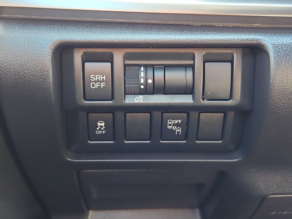 Used 2019 Subaru Crosstrek 2.0i Limited AWD/4WD image 16