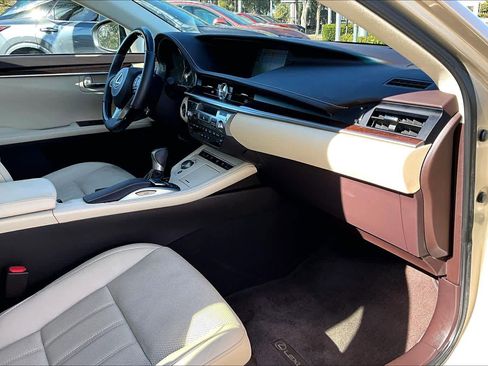 Used 2017 Lexus ES 350 image 19