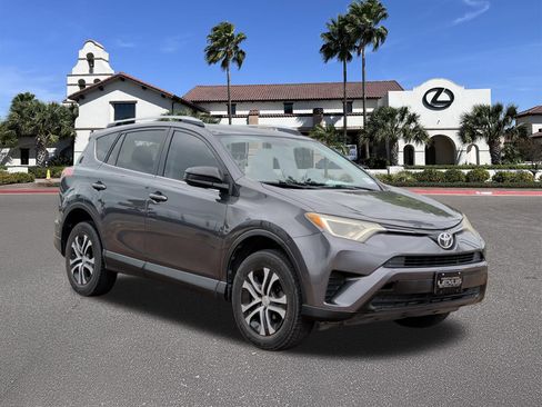 Used 2016 Toyota RAV4 LE FWD image 1