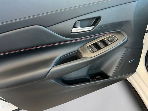New 2026 Nissan Sentra SR w/ SR Premium Package FWD image 11