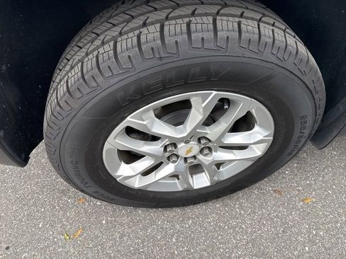 Used 2019 Chevrolet Traverse LT image 10