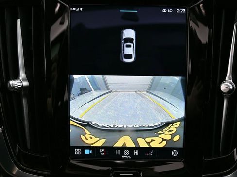 Used 2023 Volvo S90 B6 Plus w/ Protection Package Premier image 23