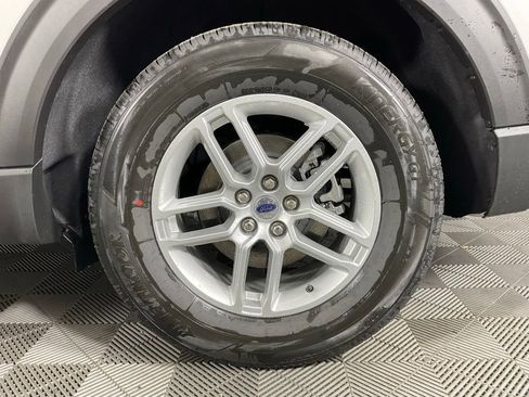 New 2026 Ford Explorer Active RWD image 10