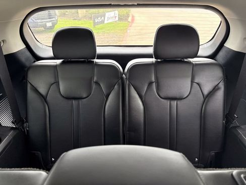 Certified 2025 Kia Sorento S w/ Panoramic Sunroof Package FWD image 15