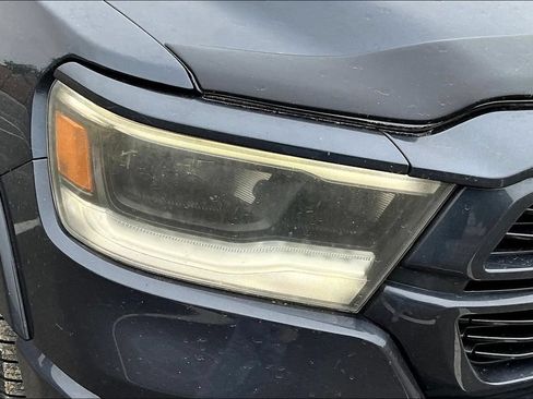 Used 2019 RAM 1500 Laramie AWD/4WD image 22