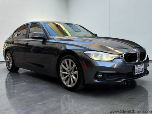 Used 2018 BMW 320i Sedan RWD image 8