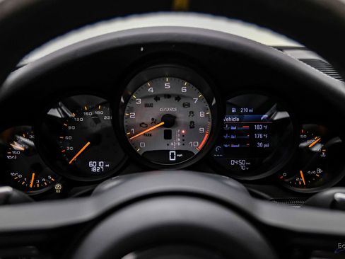 Used 2019 Porsche 911 GT3 RS image 98